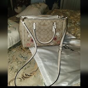 Coach Signature Canvas Surrey Carryall Original Authentic.